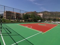 İzmir'de okul sahaları renklendi