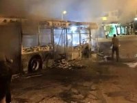 İzmir'de otobüs yakıldı...
