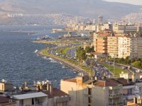 İzmir'de seçimlerin kaybedeni Ak Parti...