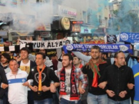 İzmir'de taraftarlar tek yürek meydanda...