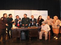 ''İzmir'de Tiyatro'' Günleri, Karşıyaka'da başladı