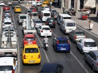 İzmir'de trafiğe kaydı yapılan taşıt sayısı arttı