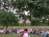 İzmir’den dünyaya sevgi çemberi…