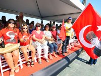 İzmir'i ''Zafer'' coşkusu sardı