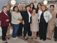 İzmirli başkan eşleri 11 yıldır buluşuyor...