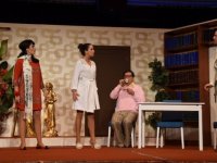 İzmirli genç yönetmene seyirciden geçer not