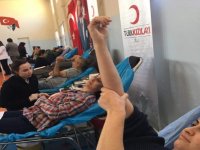 İzmirli öğrenciler ''İzmir sana kanım feda'' dedi