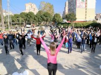 İzmirliler spor yaparak sağlıklarına kavuşacak