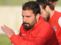 Kadro dışı bırakılan Mahmut Almanya'ya gitti