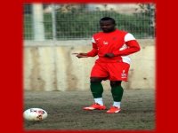 Kaf Kaf, Barcelona'da yetişen Etock'u deniyor