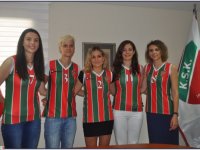 KAF KAF FİLEDE 5 İMZA ATTIRDI