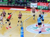 Karşıyaka filede Balıkesir'e konuk oluyor