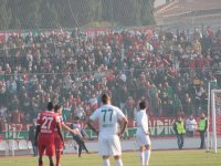 Kaf Kaf ilk yarıda sınıfta kaldı