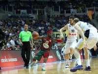 Kaf Kaf, İstanbul'da kaybetti, seri eşitlendi...