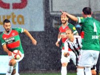 Kaf Kaf, Manisaspor'un işini ilk yarıda bitirdi