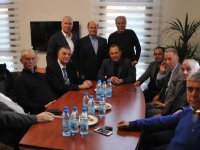 Kaf Kaf, mevcut kadronun dağılmasını önleyecek