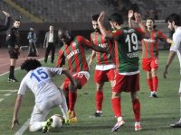 Kaf Kaf’ı karalar bağladı…