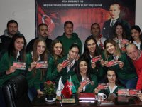 Kaf Kaf'ın kızları Taraftarlar Derneği'ni ziyaret etti