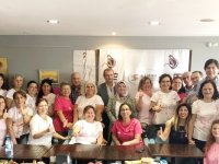 Kanserle dans eden kadınlar Karşıyaka'da buluştu...