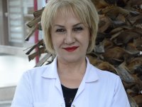 Kanserli hastalara ücretsiz kaş ve meme ucu çiziyor