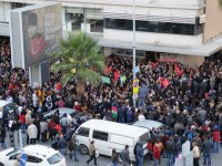 Karşıyakalılar, KARGEM'in kapatılmasını protesto etti