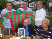 KARSAD'TAN CEVAT GÖK'E ONUR ÜYELİĞİ