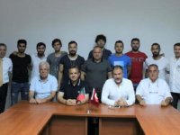 Karşıyaka 9 futbolcusuyla sözleşme yeniledi