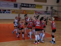 Karşıyaka AG, Bayramiç'i rahat geçti