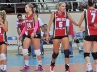 Karşıyaka AG kendi evinde kaybetti