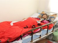 Karşıyaka, asırlık çınar Faika Teyze’ye sahip çıktı