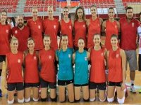 Karşıyaka Asrın Grup'ta antrenör Sezal ve yabancılar gönderildi