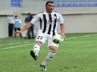 KARŞIYAKA AZERİ MAHİR'LE EL SIKIŞTI