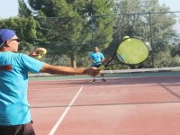 Karşıyaka Belediye Başkanlığı Tenis Turnuvası'na büyük ilgi...