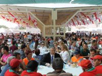 Karşıyaka Belediyesi çalışanları bayram yemeğinde buluştu