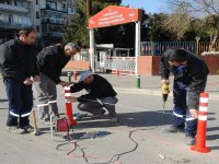 Karşıyaka Belediyesi, kaldırım işgaline dubalı çözüm bulacak