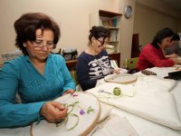 Karşıyaka Belediyesi kış kurslarına yoğun ilgi var
