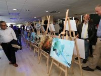 Karşıyaka Belediyesi kültür merkezi gibi