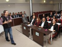 Karşıyaka Belediyesi, personeline iletişim eğitimi verdi