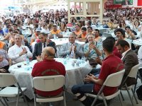 Karşıyaka Belediyesi'nden geleneksel bayram yemeği...