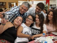 Karşıyaka Belediyesi’nden karşılıksız burs...