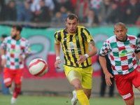 Karşıyaka Bucaspor'u ateşe attı...