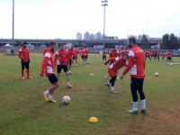 Karşıyaka, Bugsaş Spor'u ağırlıyor