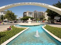 Karşıyaka çiçek açıyor