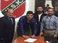 Karşıyaka Efe Halil ile imzaladı…