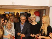 Karşıyaka en yeni güzellik salonuna kavuştu