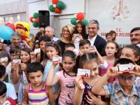 Karşıyaka esnaflarından çocuklara özel indirim