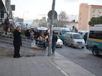 Karşıyaka Haber bir sorunu daha çözüyor...