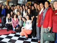 Karşıyaka Halk Eğitim Kurum İçi Değerlendirme toplantısı pür neşe...