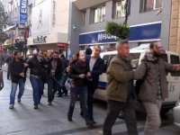 Karşıyaka Halkbank önündeki protestoda 6 gözaltı