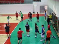 Karşıyaka, İşitme Engelliler Hentbol Milli Takımı'nı ağırlıyor